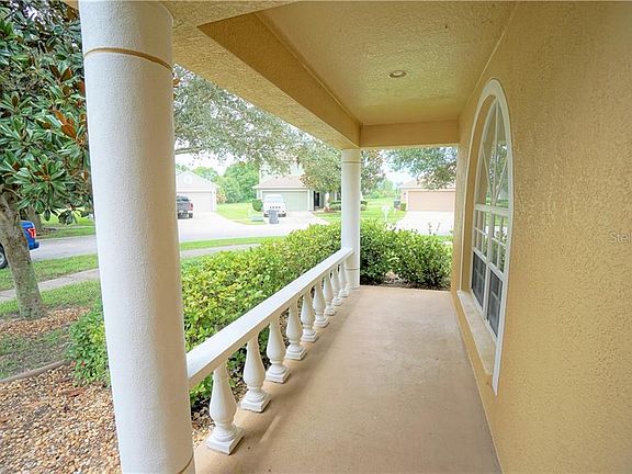 3rd image of 12767 Standbridge Dr