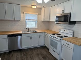 1017 Liberty Dr, Mishawaka, IN 46545