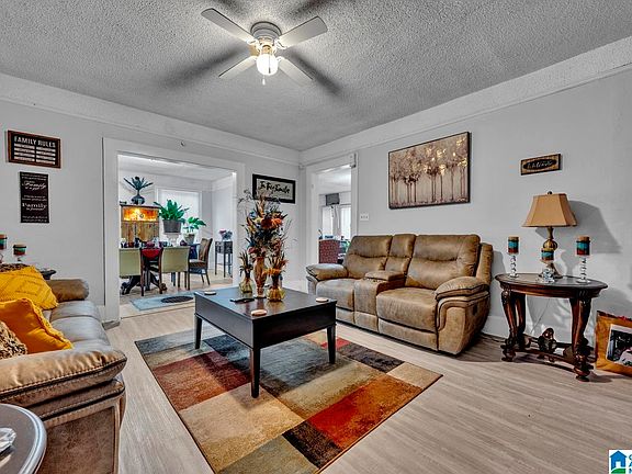 5th image of 3008 Avenue H