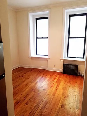 Rented by Triplemint | media 17