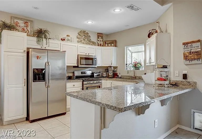 987 Cutter St — Photo 5