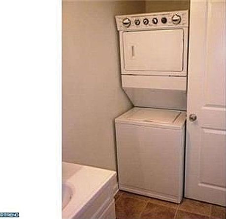 2nd image of 318 Mifflin St #1