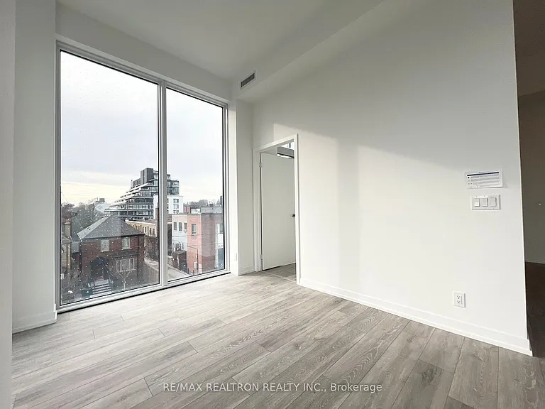 2020 Bathurst St #207 — Photo 25