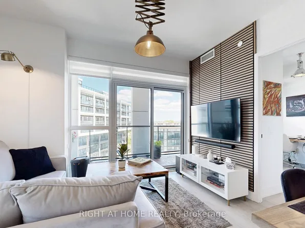 50 George Butchart Dr #507, Toronto, ON M3K 0C9