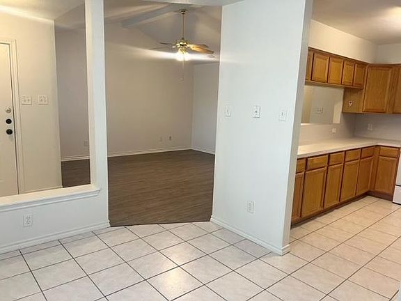 4th image of 2327 Pronghorn Ln