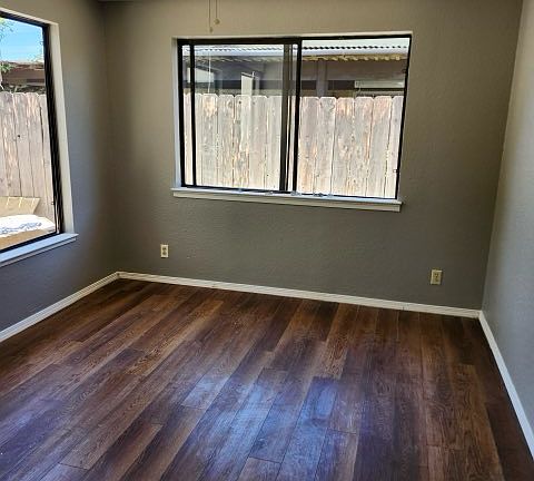 2nd image of 2329 Lido Cir