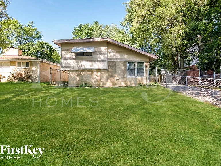 2108 Linden Ave — Photo 13