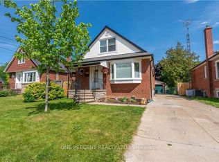 249 E 18th St #1, Hamilton, ON L9A 4P5