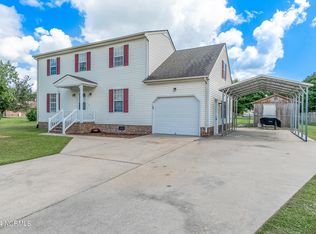 1000 Meadow Dr, Elizabeth City, NC 27909
