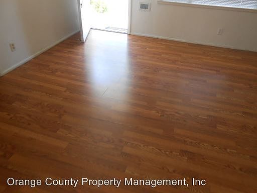 3rd image of 4125 Lomina Ave