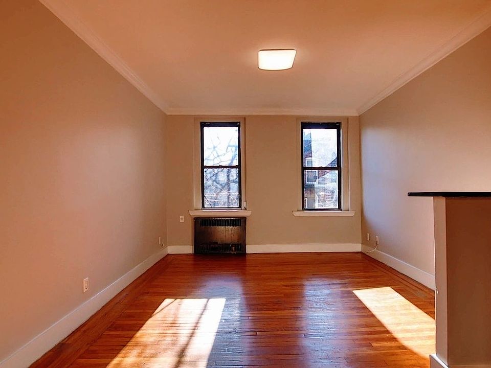 1st image of 128 Saint Marks Pl APT 4C