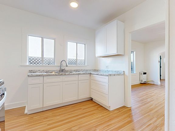 4th image of 718 Hermosa Ave #718