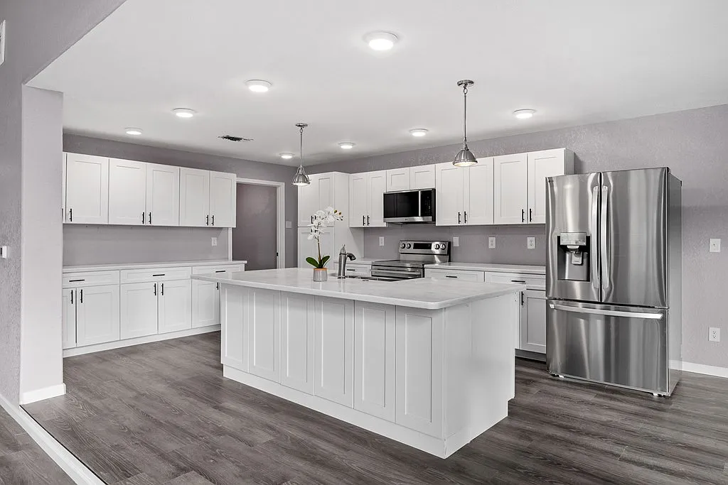 4 bed, 3.0 bath, 3100 sqft, $4,500 — Photo 4
