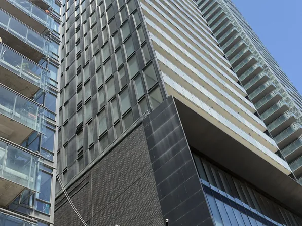 28 Wellesley St E, Toronto, ON
