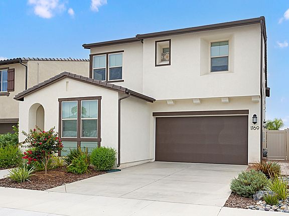 2nd image of 1769 Carol Lee Ln