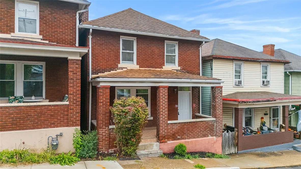 790 Highland Ave photo 1