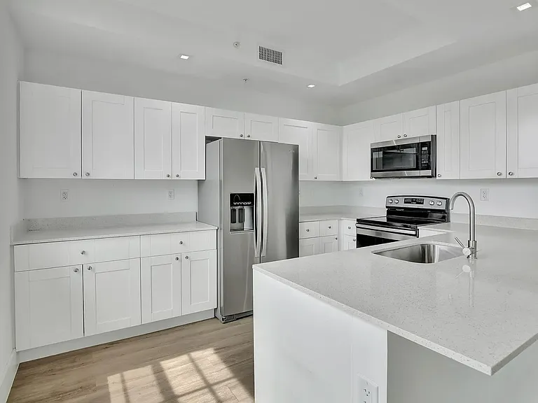 4100 SW 64th Ave #315 — Photo 12