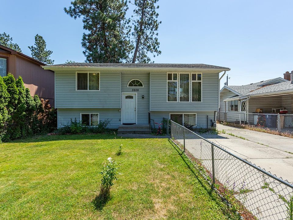 1st image of 3608 E 36th Ave
