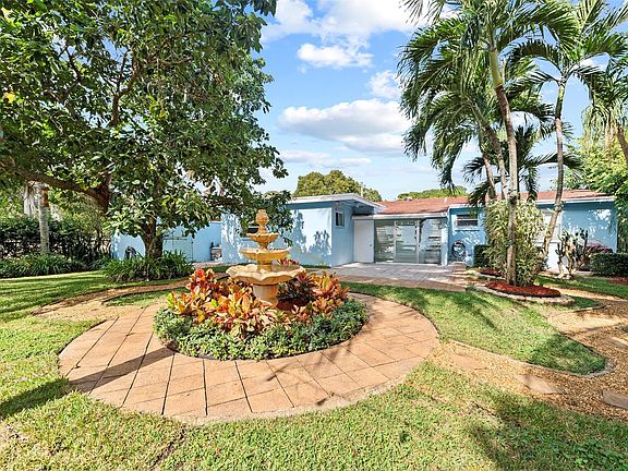 4th image of 946 Alamanda Road