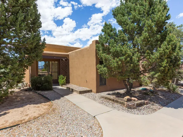 3 Sandia Trl S, Rio Rancho, NM 87048
