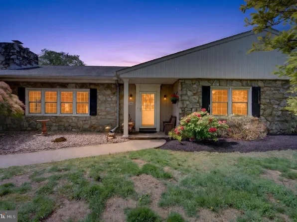 300 Sanatoga Rd, Pottstown, PA 19465