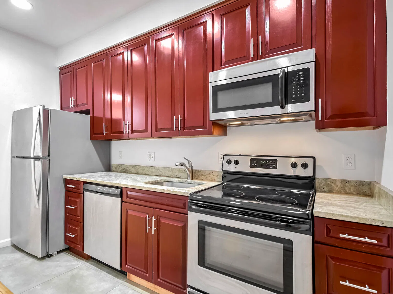 2 bed, 1.5 bath, 728 sqft, $2,750 — Photo 4