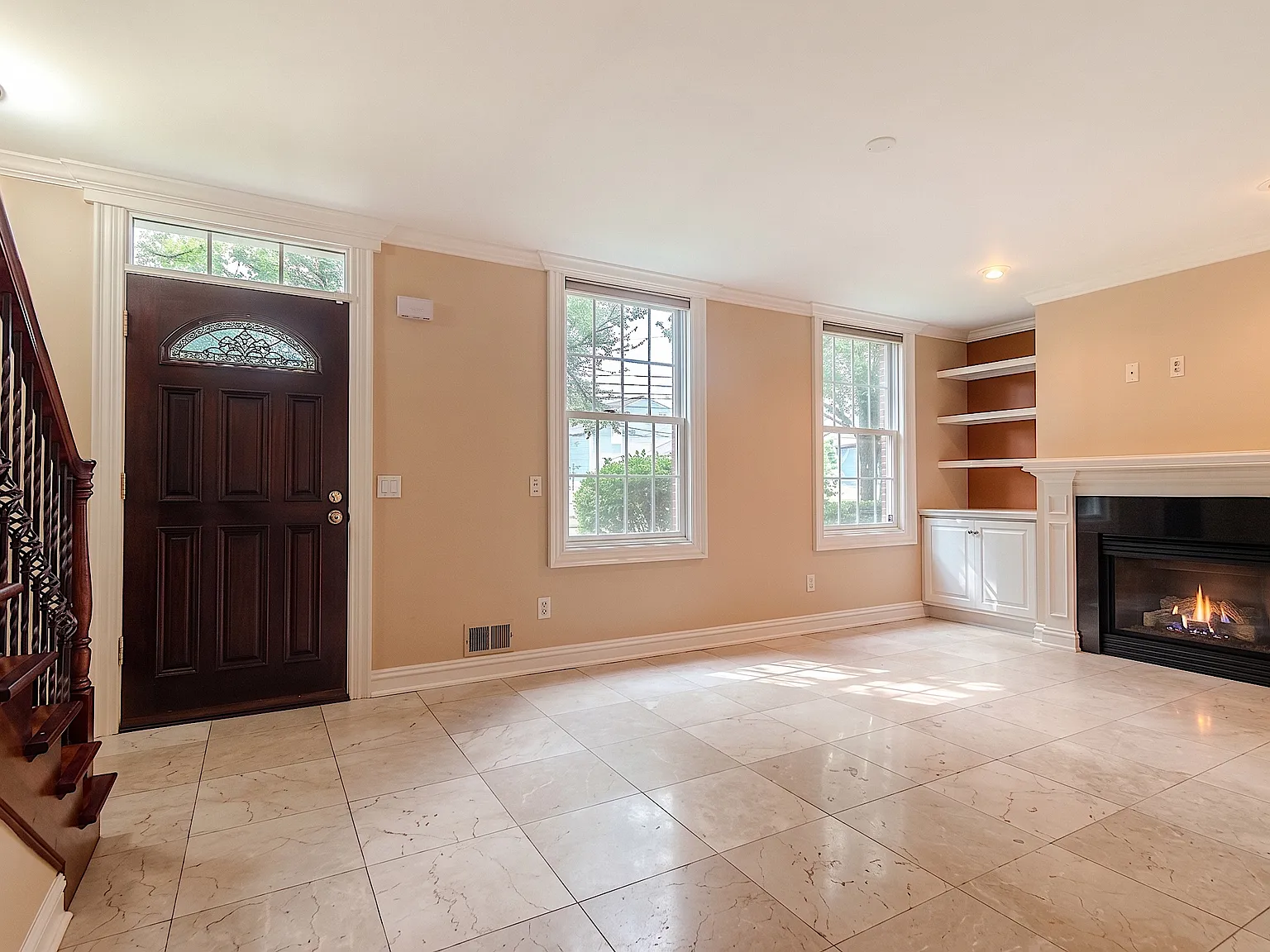 2 bed, 2064 sqft, $3,200 — Photo 4