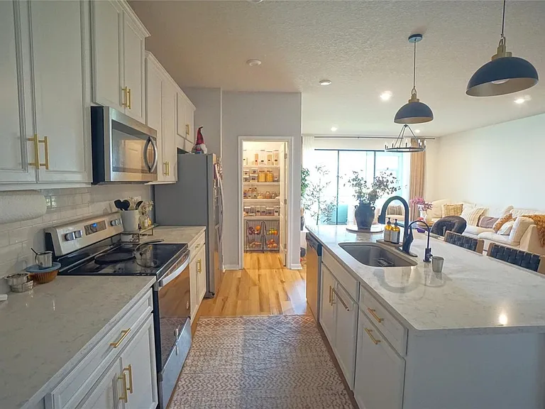 19427 Blue Pond Dr — Photo 6