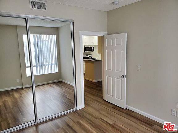 5th image of 1323 N Sierra Bonita Ave #220
