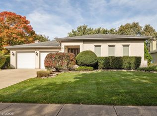 251 Euclid Ct, Bloomingdale, IL 60108