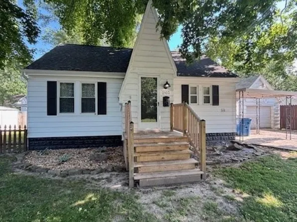 2103 Forest Ave, Mount Vernon, IL 62864