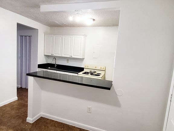 2nd image of 419-449 NW 8th St #429-101