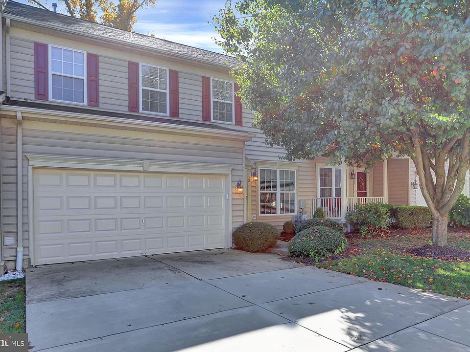 1st image of 321 Donald Cir Unit 19