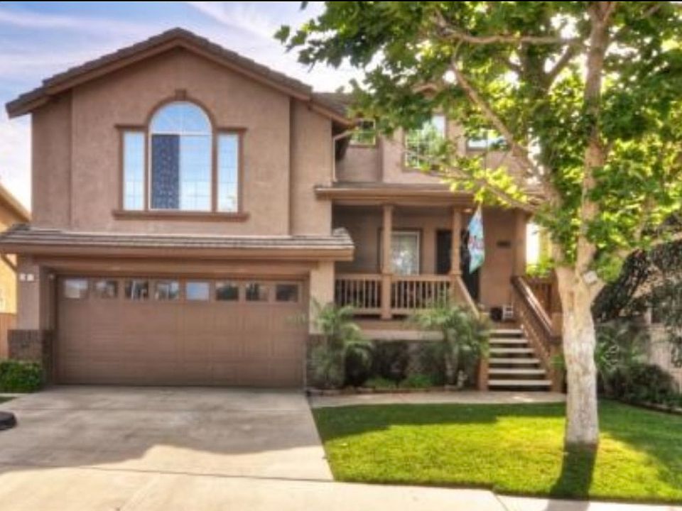 1st image of 4 Sunbury Dr