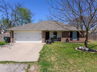 599 Walnut St, Sanger, TX 76266