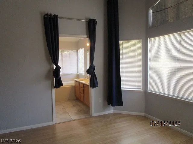 2345 Queen Bee Ct — Photo 16