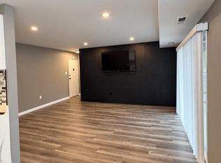 5452 85th Ave APT 103, New Carrollton, MD 20784