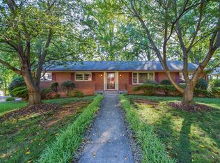 1942 Montclair Dr, Roanoke, VA 24019