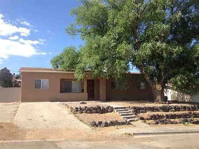 1st image of 633 Gunnison Ave