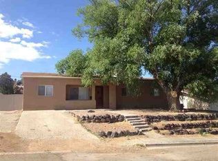 633 Gunnison Ave, Grants, NM 87020