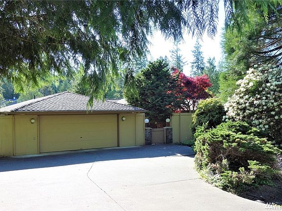 2nd image of 240 Cameron Dr