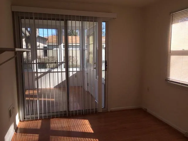 794 Chrysler Ave — Photo 9
