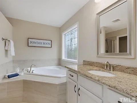 805 Prince Dr — Photo 15