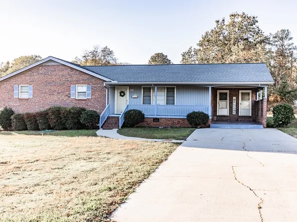 10 Pine Tree Dr, Honea Path, SC 29654