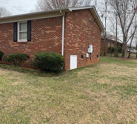 3rd image of 227 Southfork Dr
