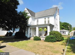 406 S 1st St, Bellwood, PA 16617
