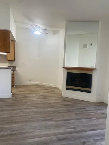 Floor plan 302