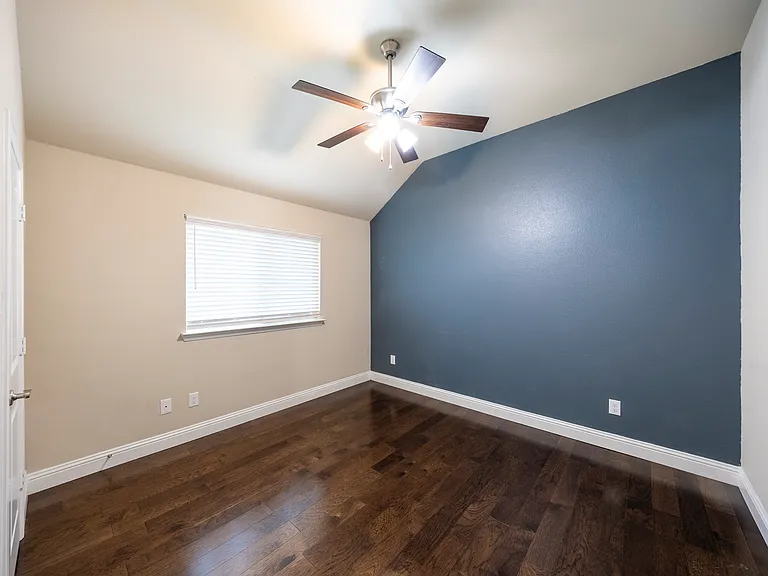 3404 Herron Dr — Photo 9