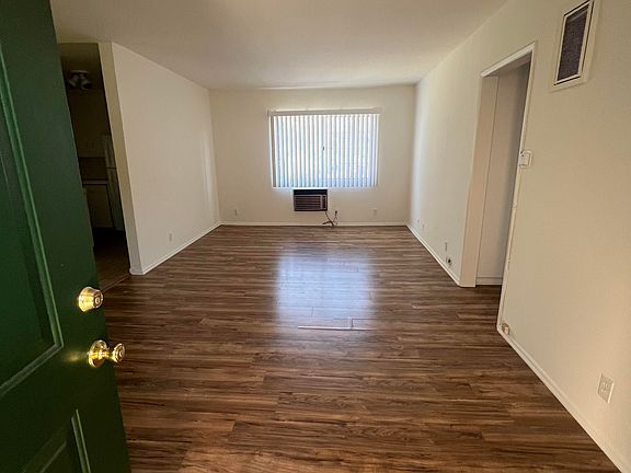 3rd image of 12848 Bloomfield St APT 16