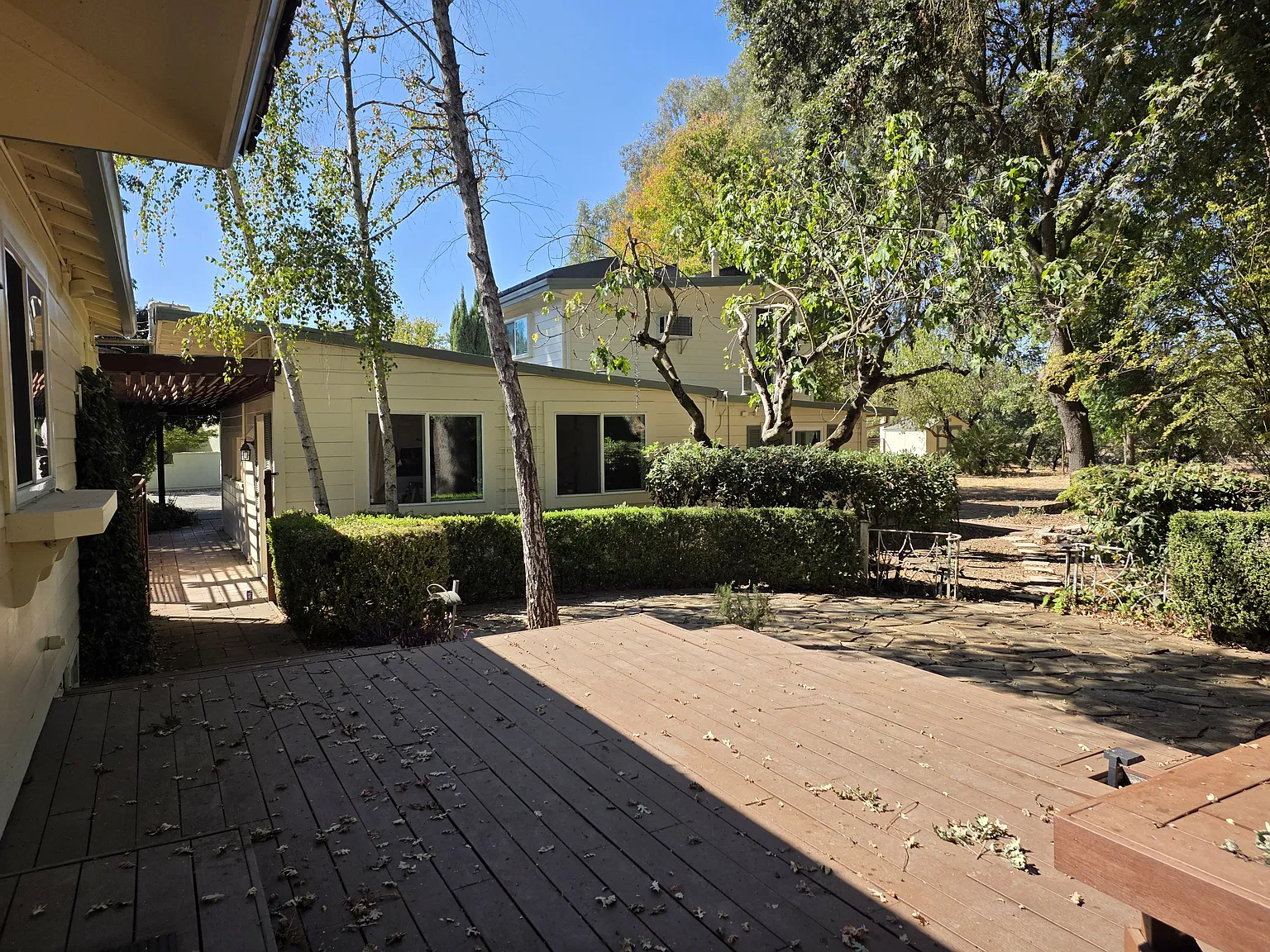 3 bed, 2673 sqft, $3,500 — Photo 4